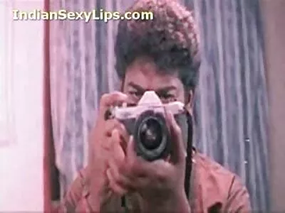 వేడి కౌగర్ పీల్చడం