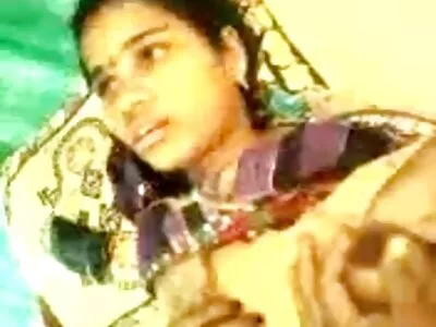 బహిరంగంగా నన్ను తాకడం